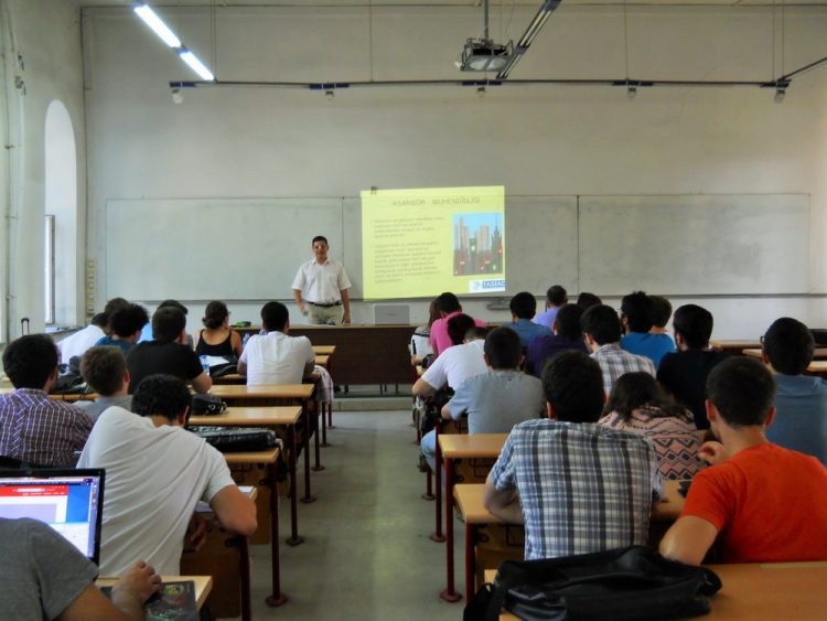 TASİAD Yıldız Teknik Üniversitesinde