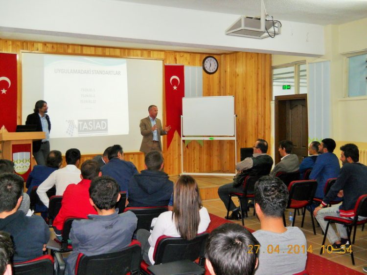 Seminerlerde Öğrencilerle Buluştuk