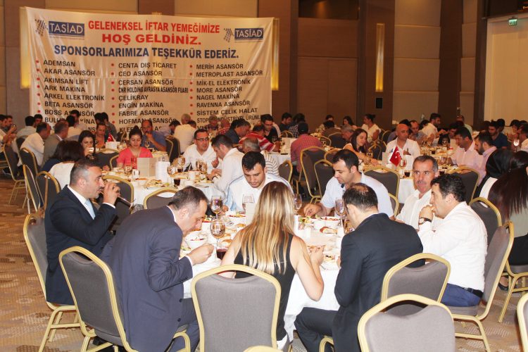TASİAD GELENEKSEL İFTAR YEMEĞİ HİLTON’DA YAPILDI.