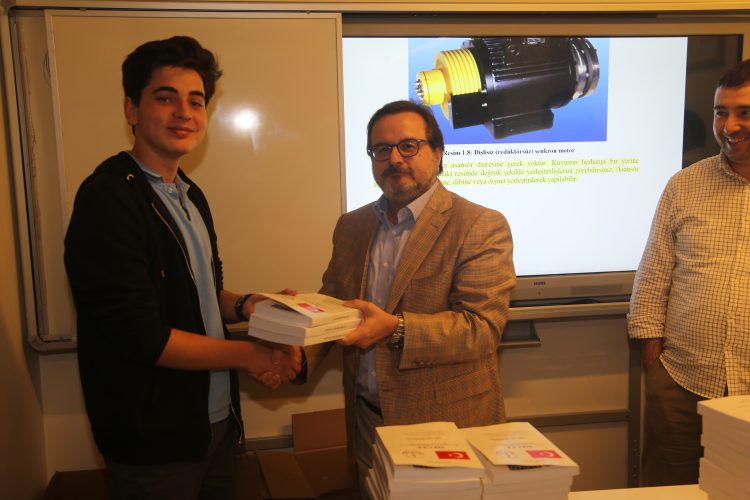 MESLEK LİSELERİNE YÖNELİK ÜCRETSİZ KİTAP DAĞITIMINA BAŞLANDI