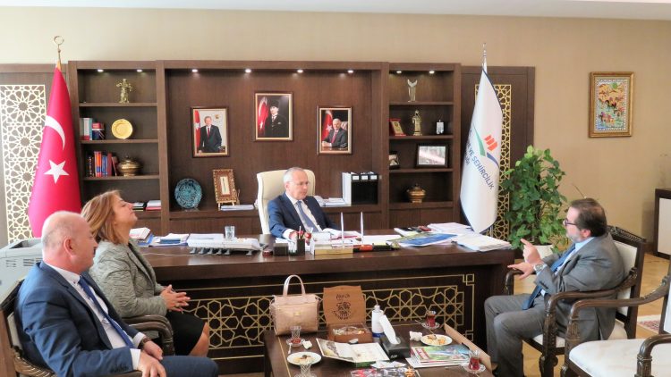 T.C. ÇEVRE VE ŞEHİRCİLİK BAKANLIĞI’NA OKULUMUZU TANITTIK.