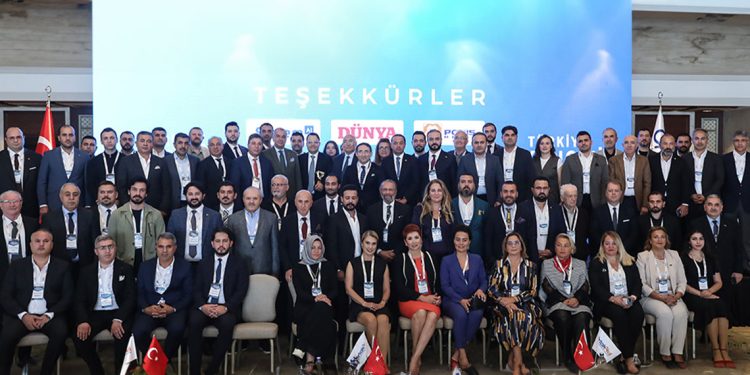 İŞ DÜNYASI TÜRKİYE EKONOMİ ZİRVESİ’NDE BULUŞTU!