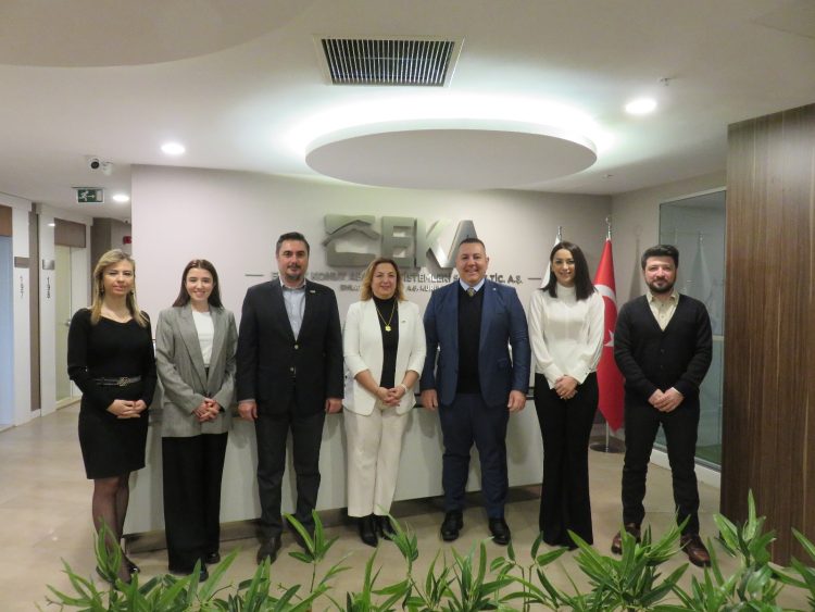 Emlak Konut Asansör (EKA)Sistemleri A.Ş.‘nin yeni Genel Müdürü Kurtuluş Erdem BAYRAKTAR’ı ziyarette bulunduk.