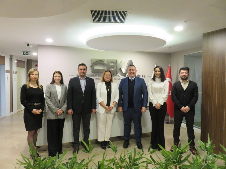 Emlak Konut Asansör (EKA)Sistemleri A.Ş.‘nin yeni Genel Müdürü Kurtuluş Erdem BAYRAKTAR’ı ziyarette bulunduk.