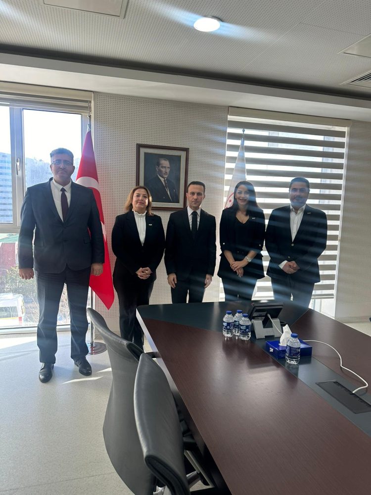 T.C Sanayi ve Teknoloji Bakanlığı Sanayi Genel Müdürü Sayın Prof. Dr İlker Murat AR’ı makamında ziyaret ettik.