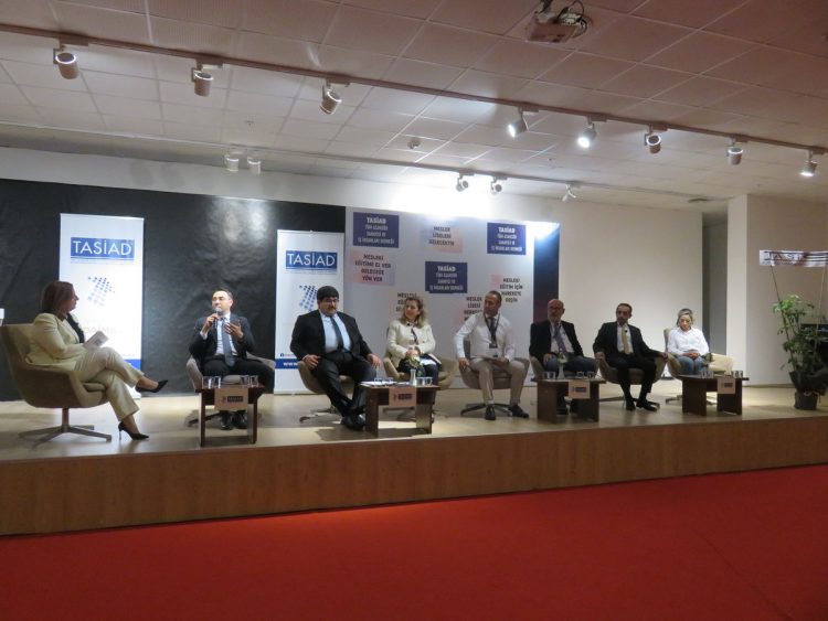 Asansör Sektöründe Mesleki Eğitime Farkindalık ve Sürdürülebilir Kalkınmada Mesleki Eğitiminin Önemi Paneli