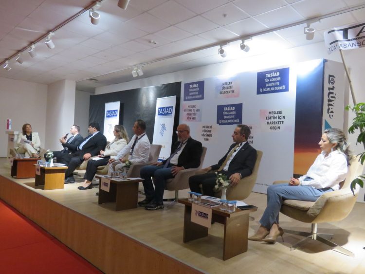 Asansör Sektöründe Mesleki Eğitime Farkindalık ve Sürdürülebilir Kalkınmada Mesleki Eğitiminin Önemi Paneli
