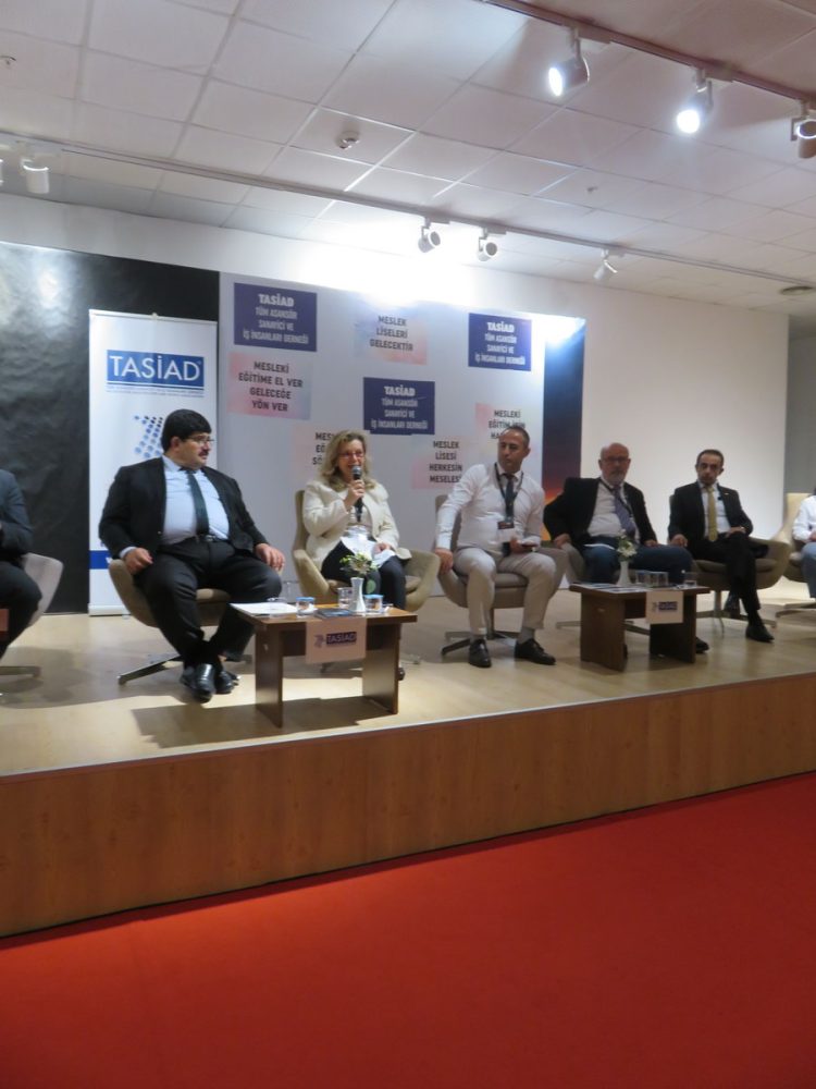 Asansör Sektöründe Mesleki Eğitime Farkindalık ve Sürdürülebilir Kalkınmada Mesleki Eğitiminin Önemi Paneli