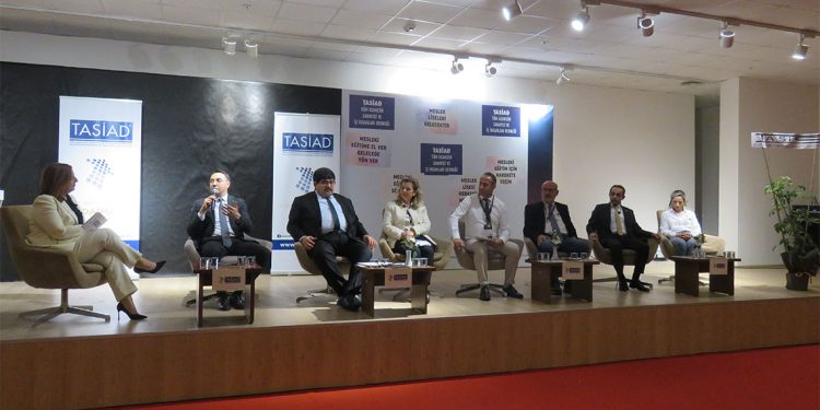 Asansör Sektöründe Mesleki Eğitime Farkindalık ve Sürdürülebilir Kalkınmada Mesleki Eğitiminin Önemi Paneli