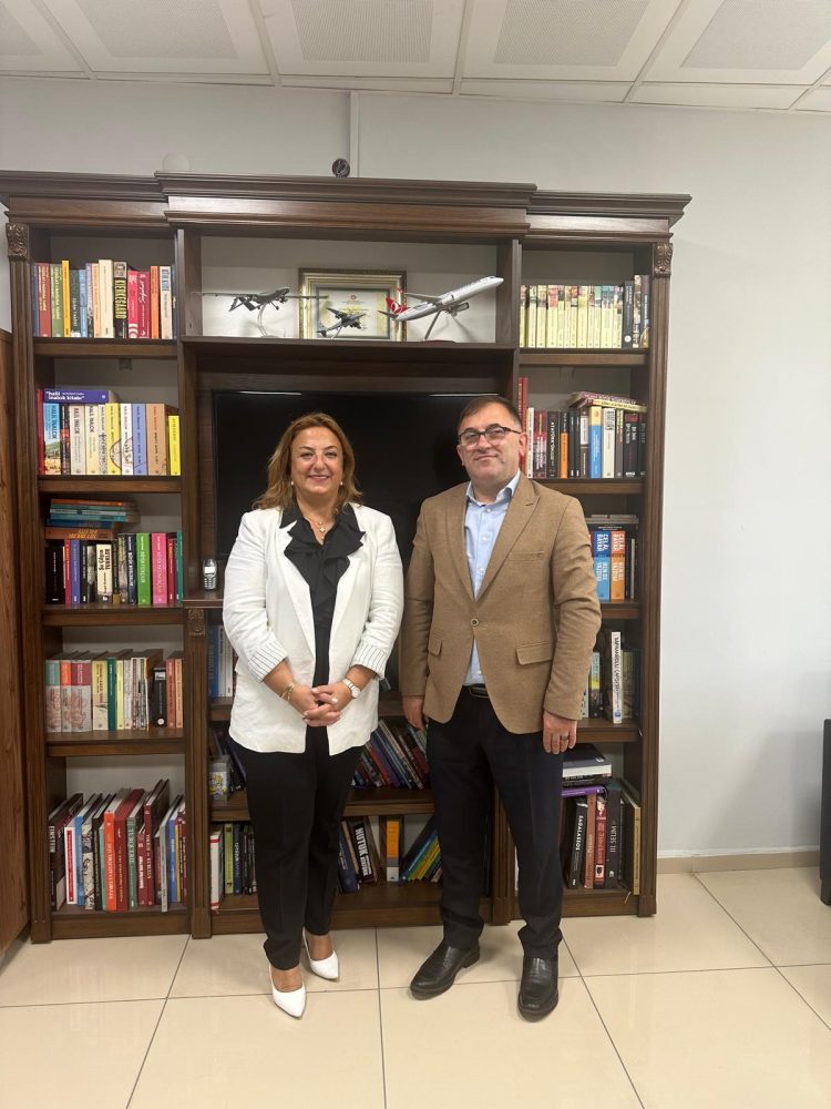 TASİAD Yönetim Kurulu olarak, Karabük Sanayi İl Müdürü Sayın İsrafil Yıldız’ı makamında ziyaret ettik.