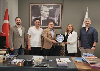 TASİAD Yönetim Kurulu olarak, Karabük Sanayi İl Müdürü Sayın İsrafil Yıldız’ı makamında ziyaret ettik.